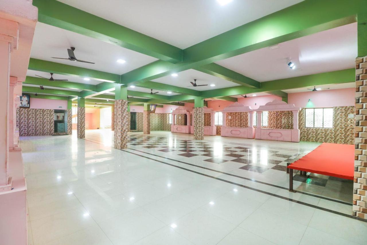Hôtel Spot On 68151 Prafulla Palace à Jatani Extérieur photo